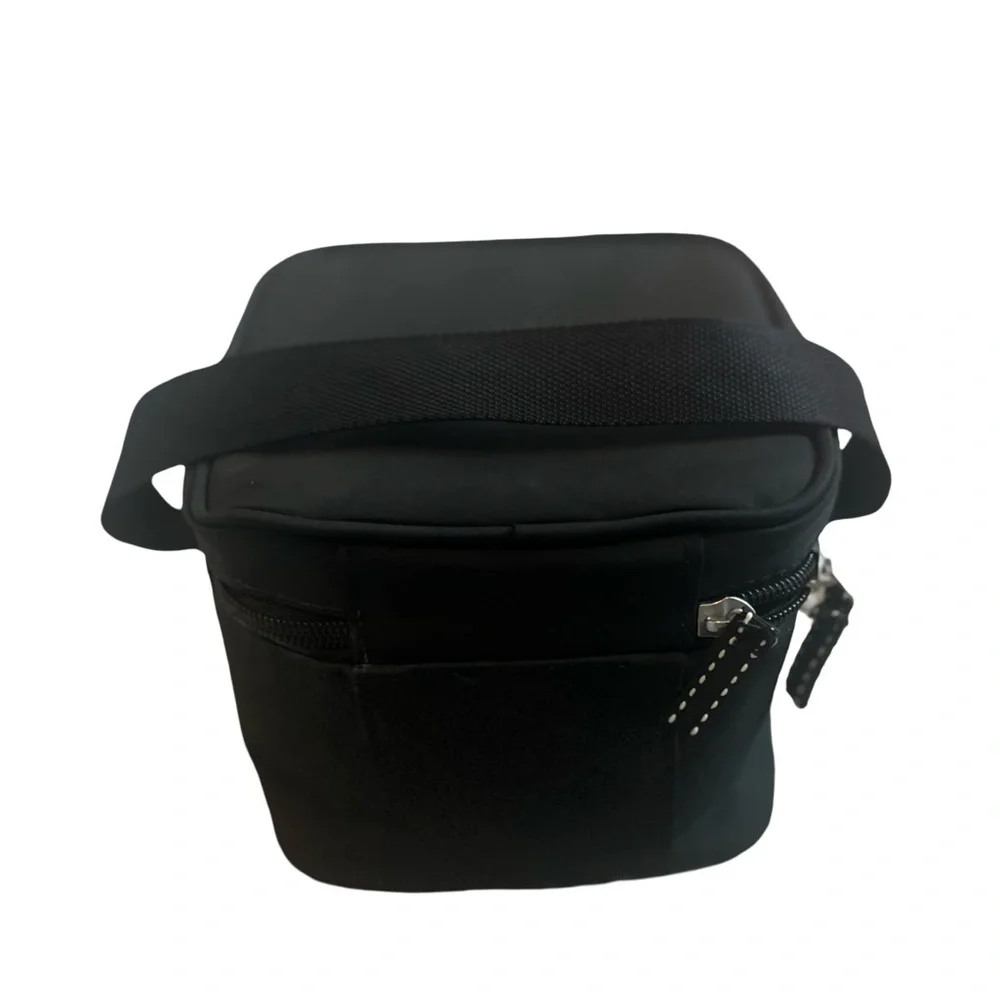 Medela Black Breast Milk Cooler Bag.